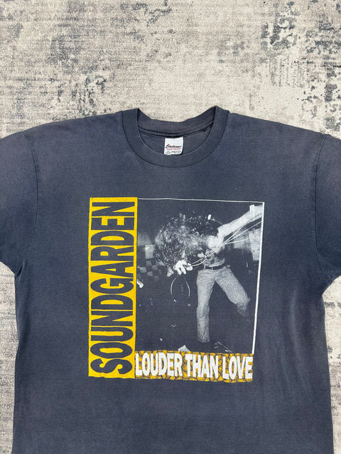 1990's SoundGarden Louder Than Love